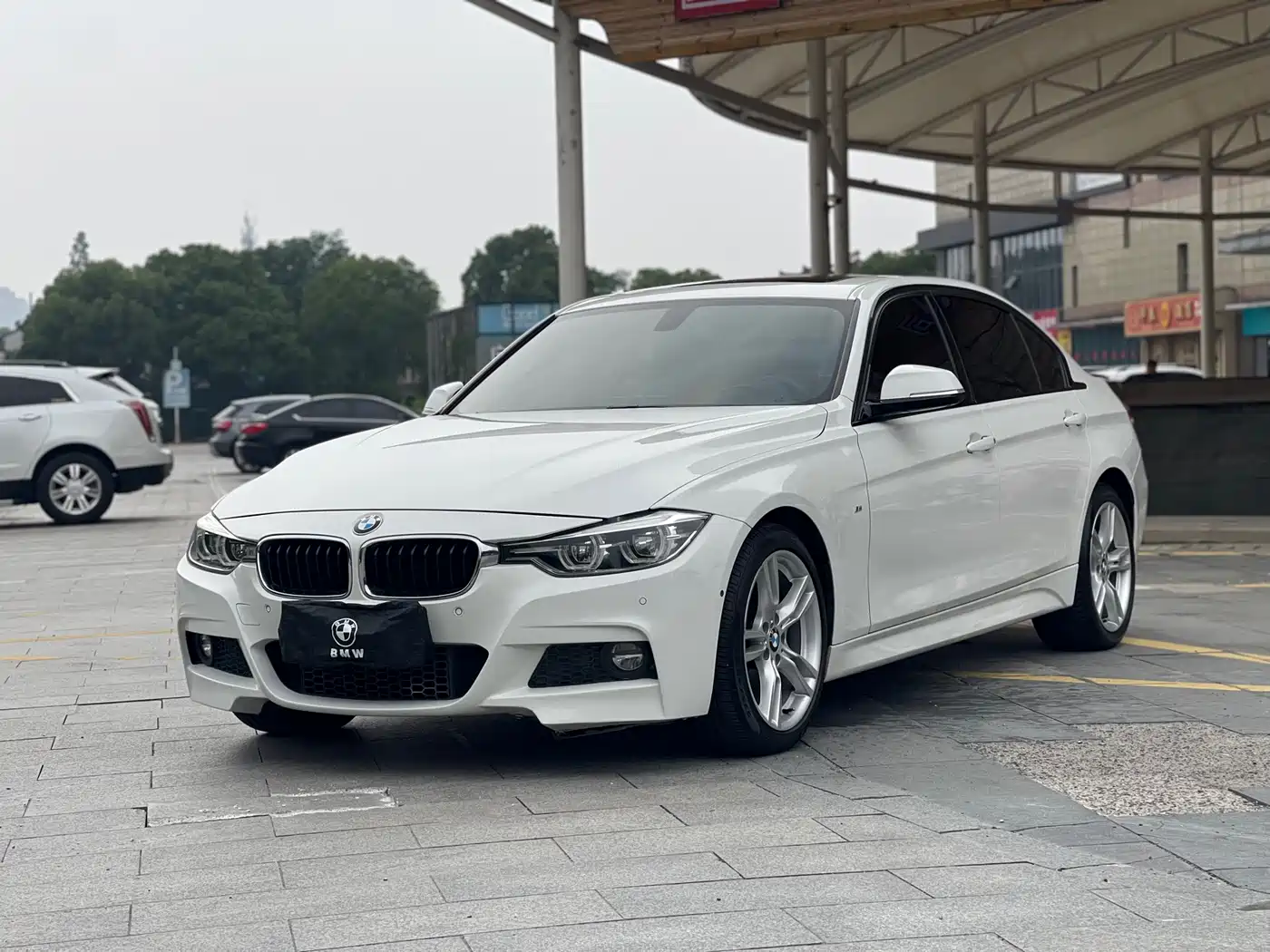 BMW 3 Series 2019 320Li M Luxury Package фото 2