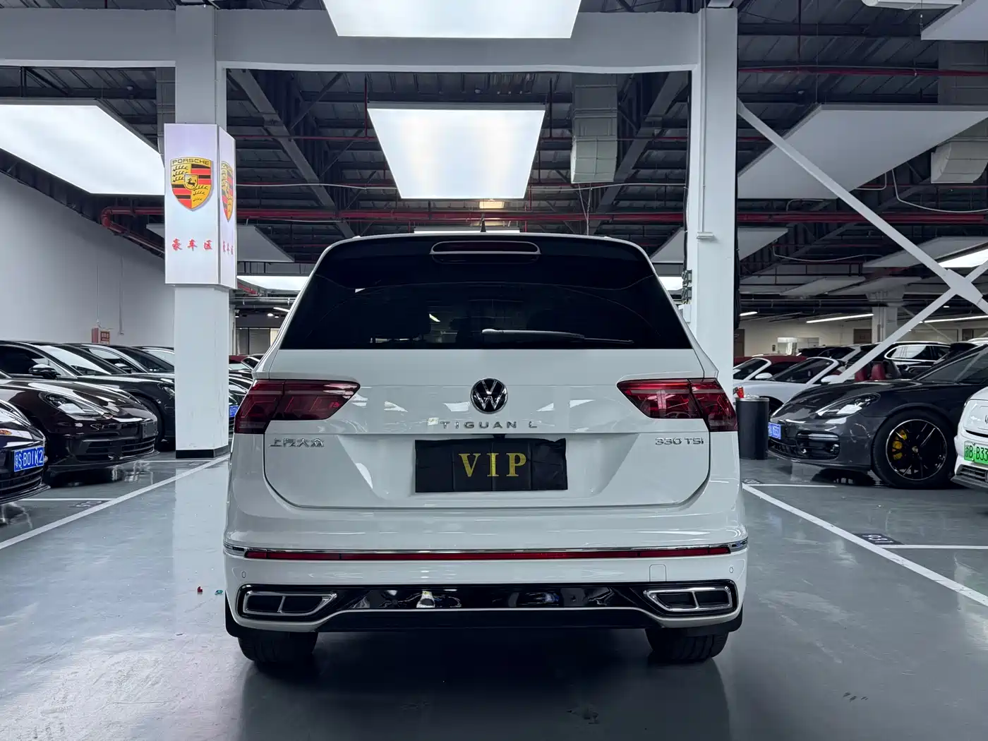 Volkswagen Tiguan L 2023 330TSI Auto 2WD R-Line Premium Edition фото 17