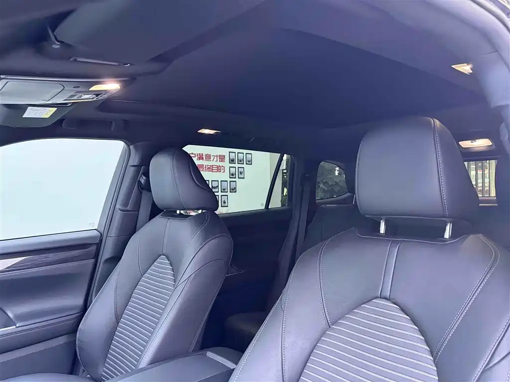 Toyota Crown Kluger 2022 2.0T 4WD Dynamic Edition фото 25
