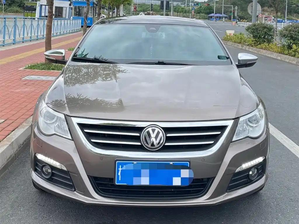 Volkswagen FAW-Volkswagen CC 2011 2.0TSI Supreme фото 2