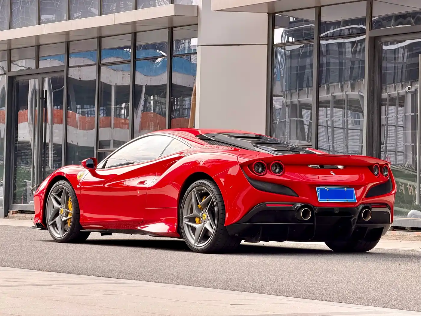 Ferrari F8 2021 2019 Tributo 3.9T V8