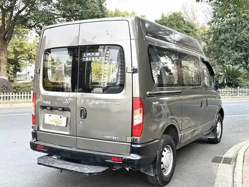 SAIC Maxus Xintu V80 2017 2.5T 5-speed manual Aoyun Tong China V short wheelbase medium roof 5/6/10 seats фото 19