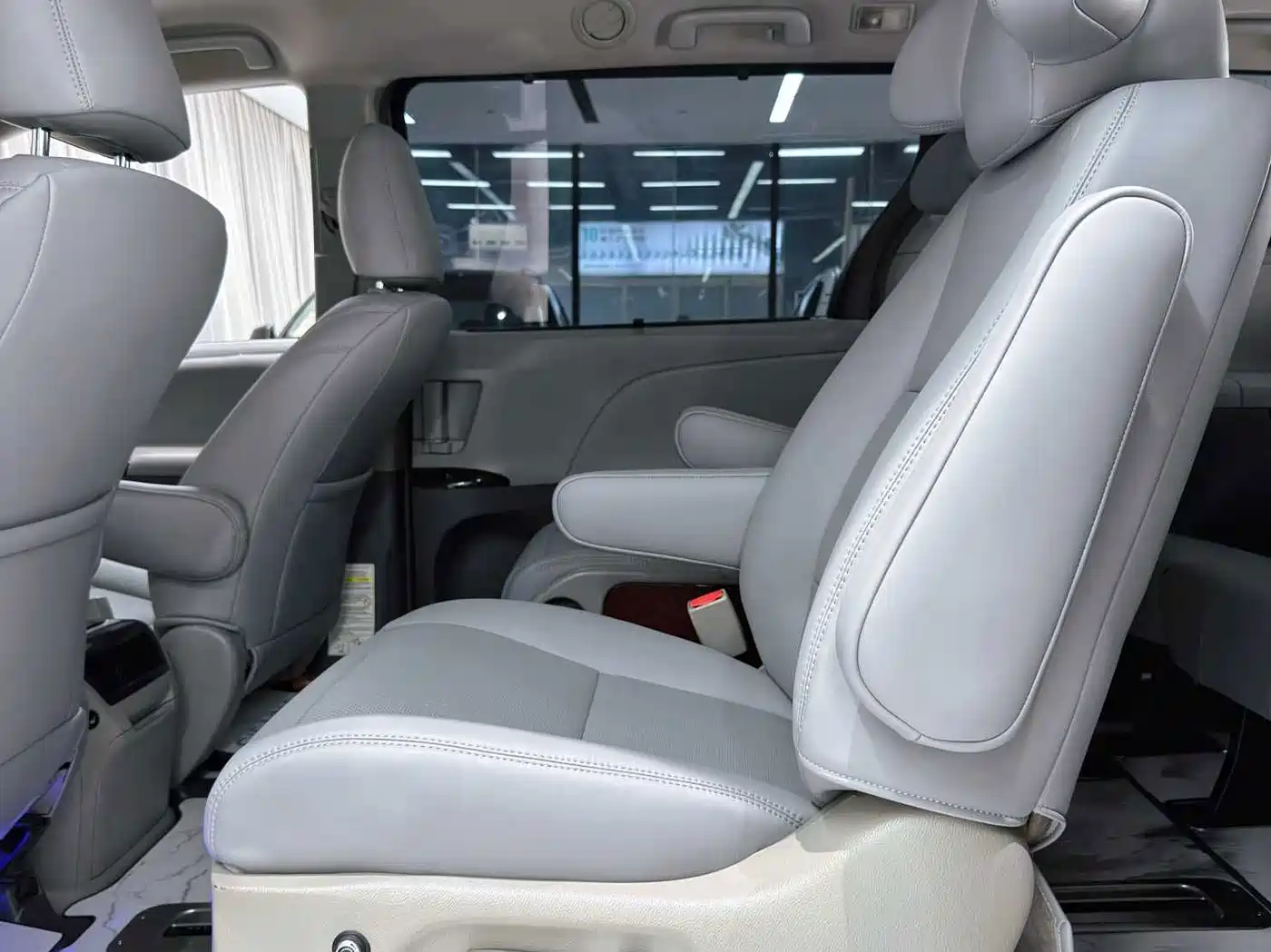 Toyota Sienna 2017 2015 3.5L 2WD LE