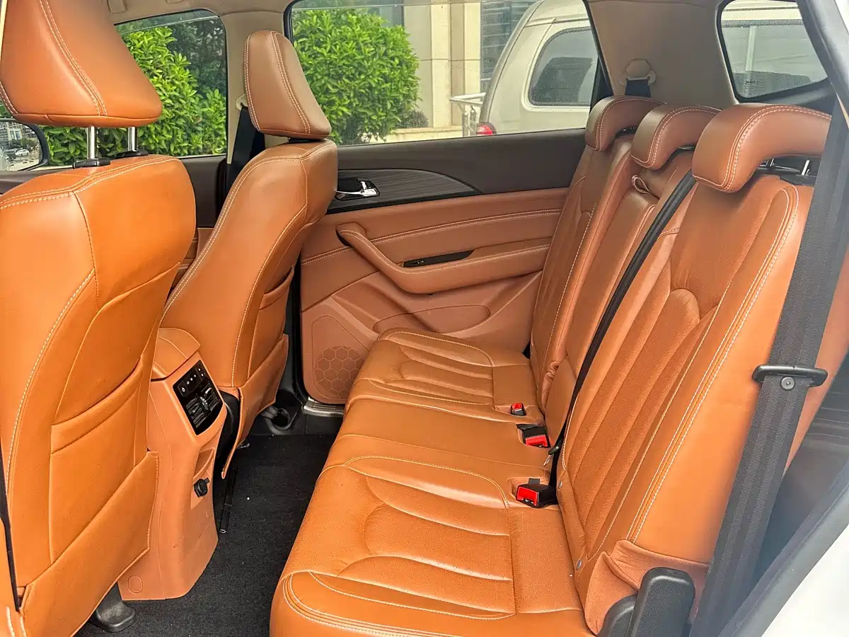 BAIC Huansu S7 2018 2018 1.5T Automatic Premium