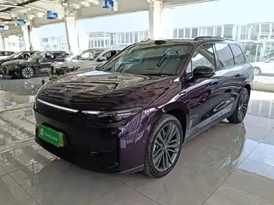 Leapmotor C16
