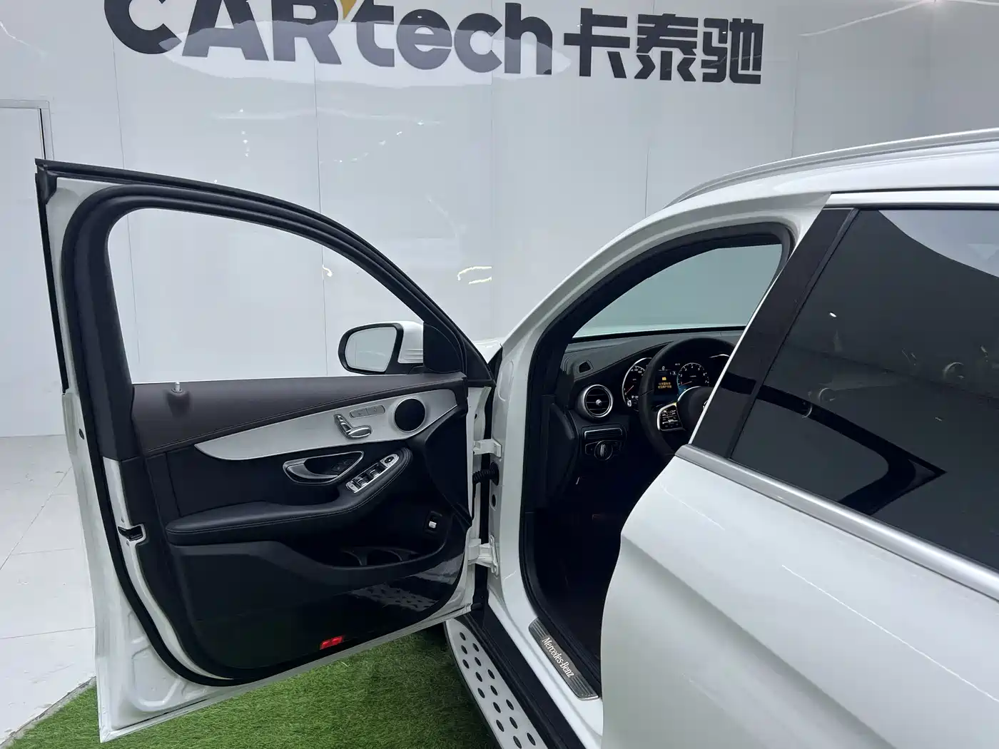 Mercedes-Benz GLC 2022 Facelift GLC 260 L 4MATIC Dynamic фото 18