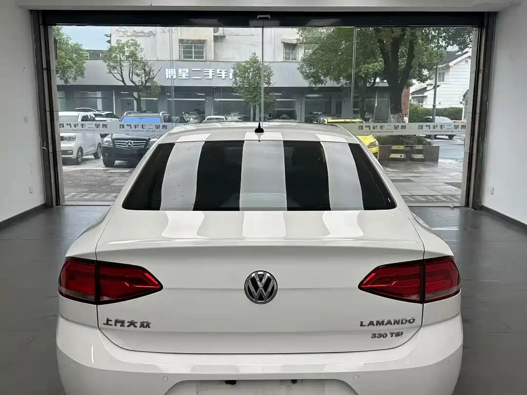 Volkswagen Lamando 2015 330TSI DSG Comfort фото 5