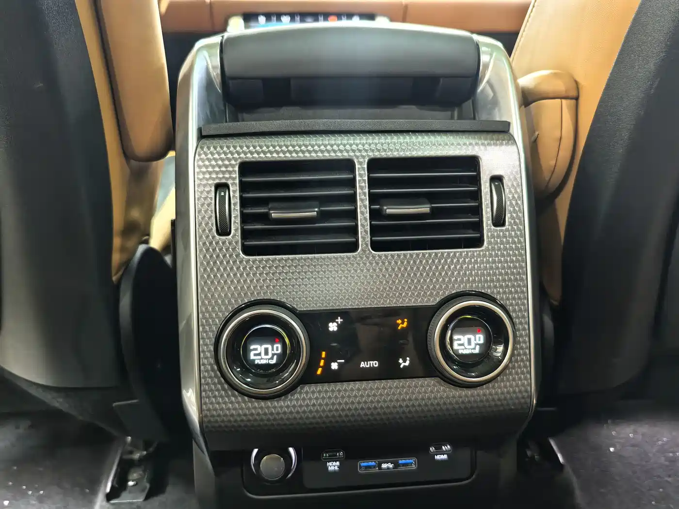 Land Rover Range Rover Sport 2022 3.0 L6 Gloss Black Edition фото 17