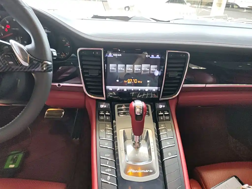 Porsche Panamera 2014 Panamera 4 3.0T фото 13