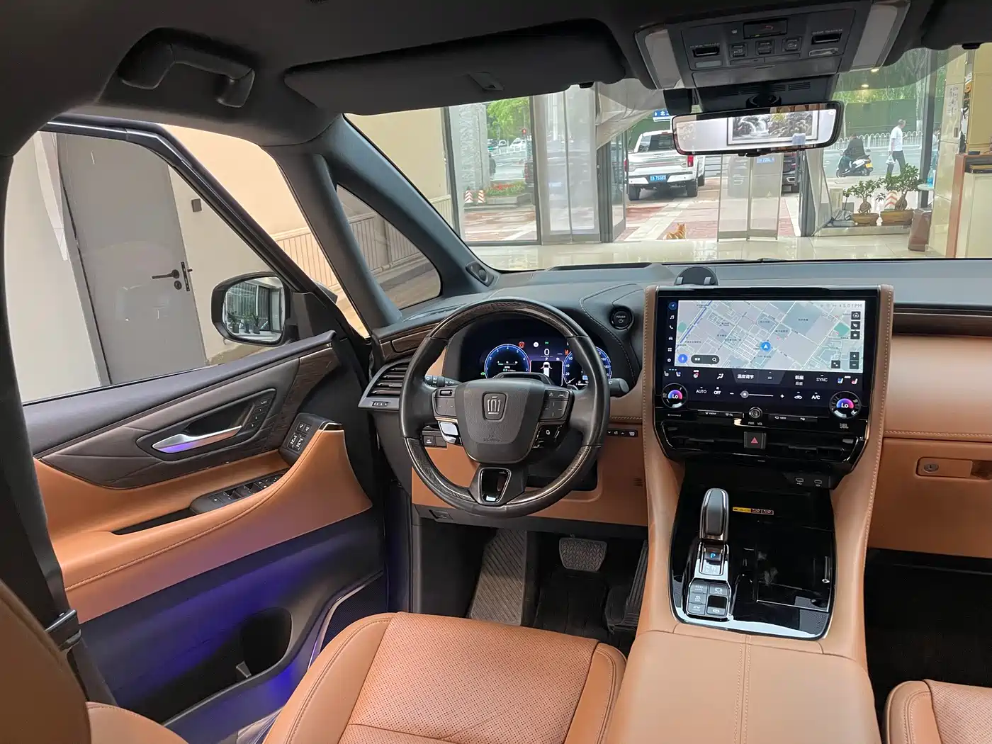 Toyota Vellfire 2024 Crown Hybrid 2.5L Premium Edition фото 19