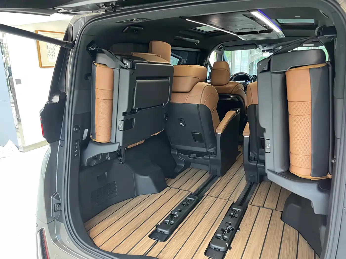 Toyota Vellfire 2024 Crown Hybrid 2.5L Premium Edition фото 38