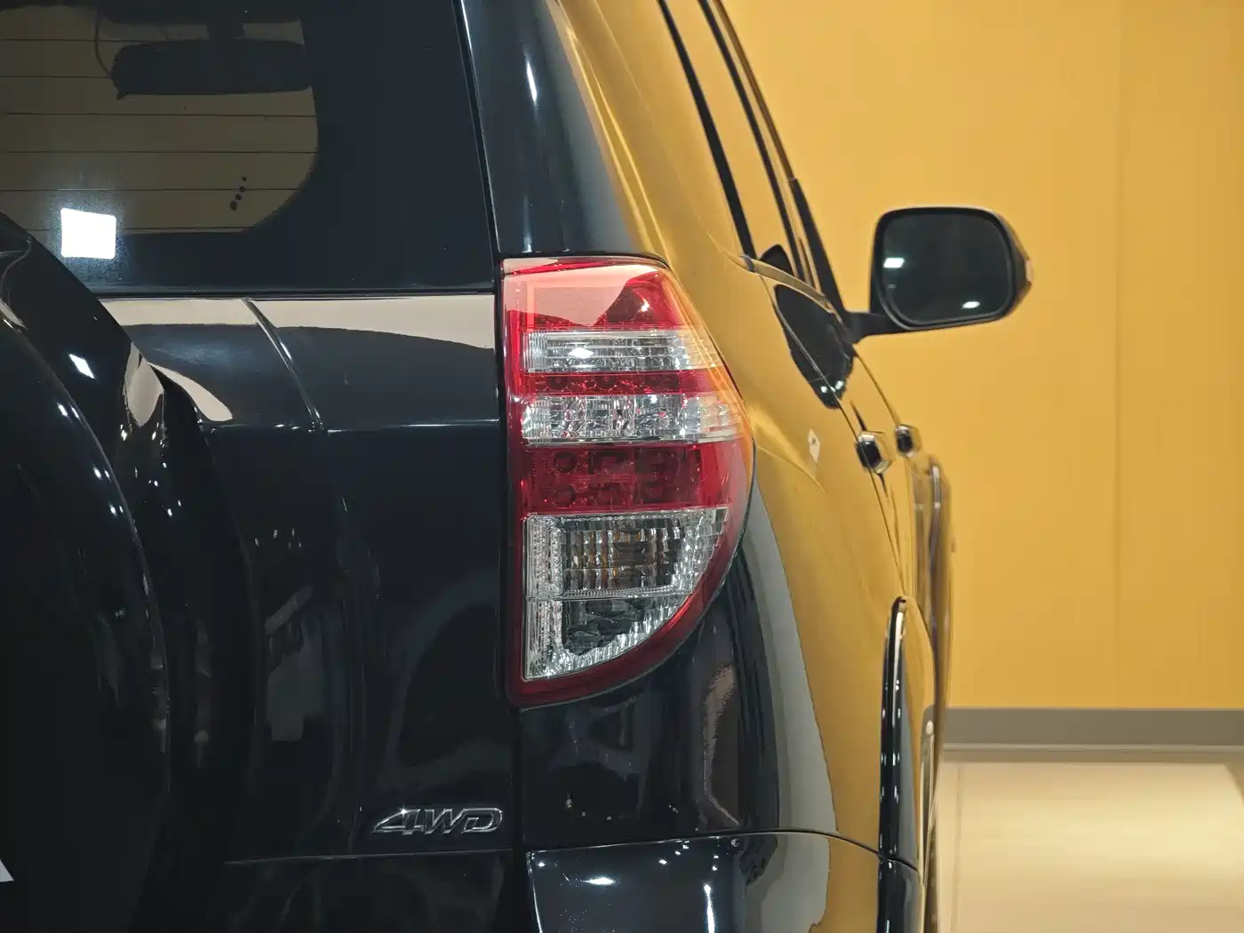 Toyota RAV4 Rongfang 2011 2.4L Automatic 4WD Luxury Edition фото 27