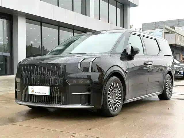 Zeekr 009 6 мест, Executive, полный привод, 108kWh