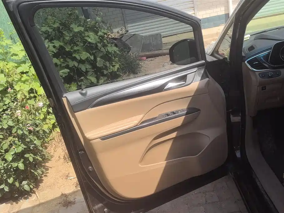 Buick GL8 2021 ES Landlord 653T Smart Luxury фото 7