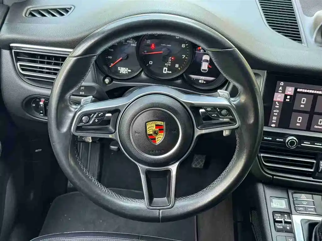 Porsche Macan 2018 Macan 2.0T фото 5