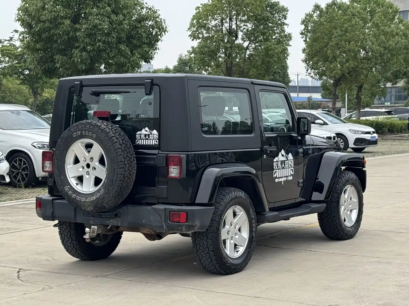 Jeep Wrangler 2010 2010 3.8L Sahara 2-Door
