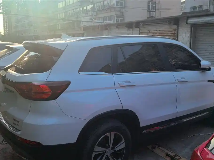 CHANGAN CS75