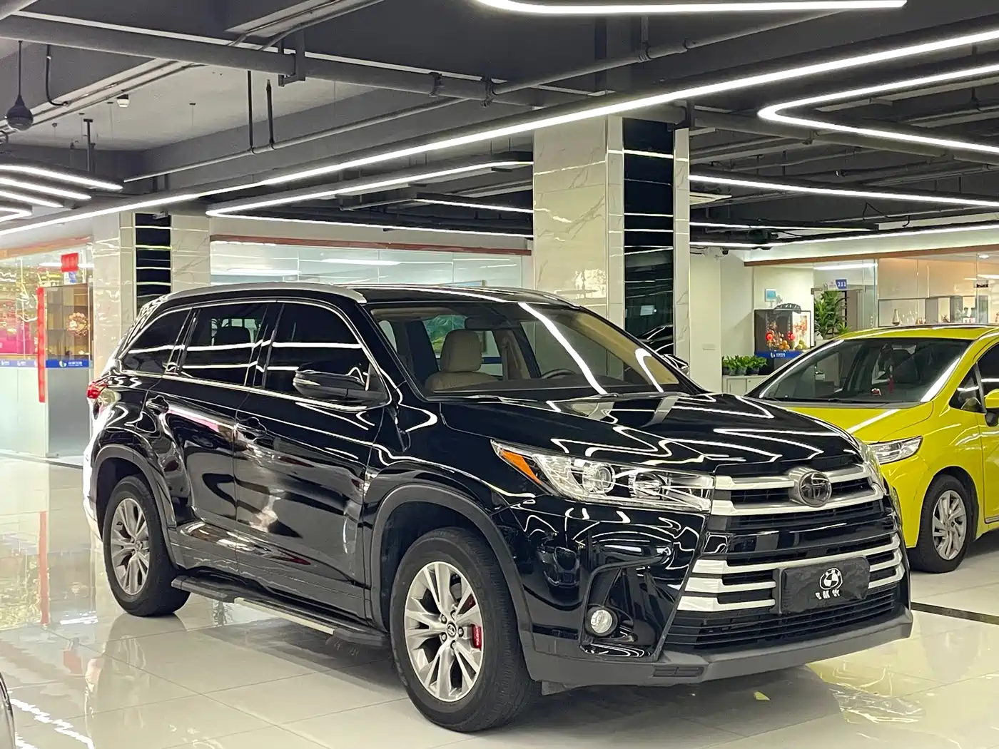 Toyota Highlander 2018 2.0T 4WD Elite 7-seater China VI фото 3