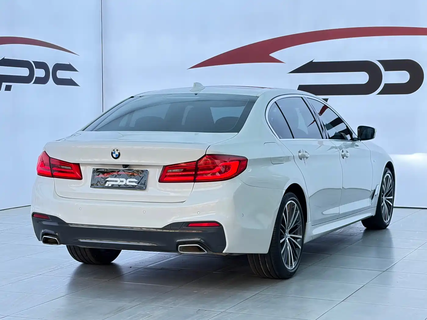 BMW 5 Series 2020 530Li Exclusive M Sport Package фото 29