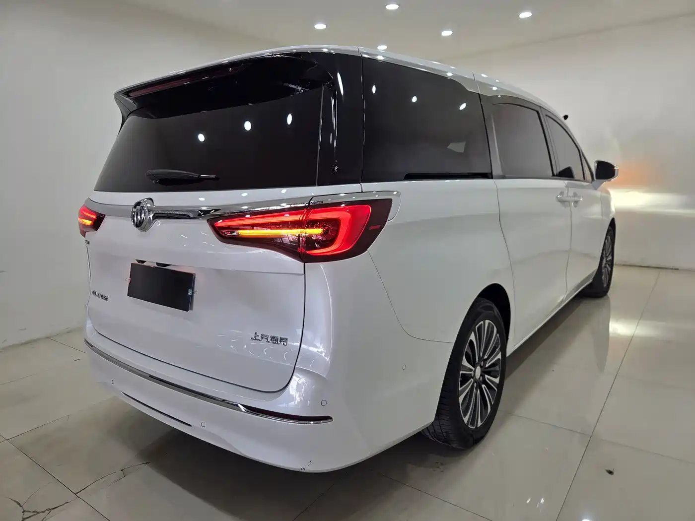BUICK GL8