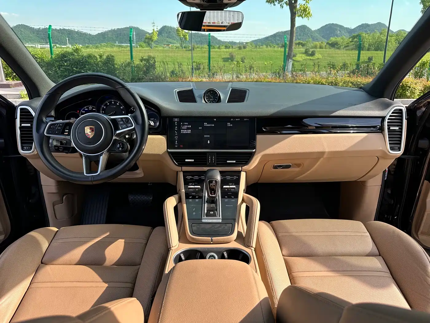 Porsche Cayenne New Energy 2019 Cayenne E-Hybrid 2.0T фото 5
