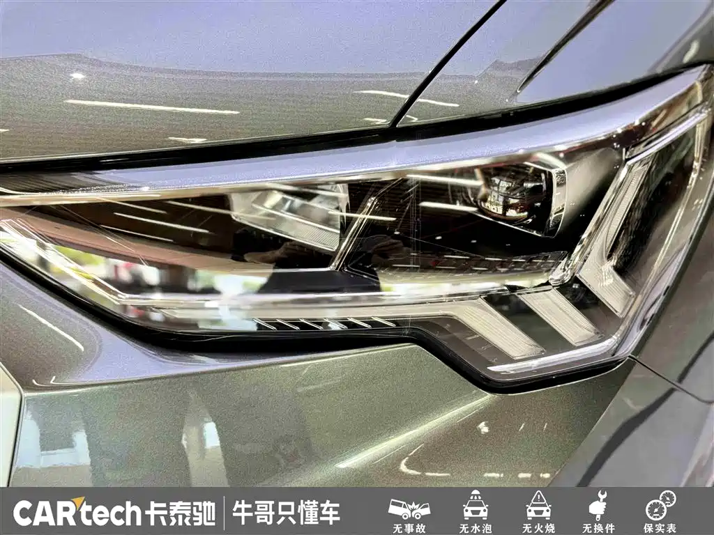 Audi Q3 2024 35 TFSI Fashion Sport фото 11