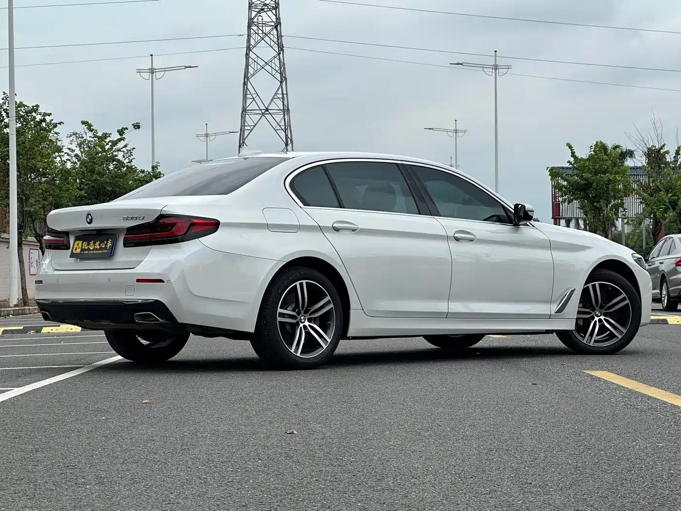 BMW 5 Series 2023 530Li Leading Luxury Package фото 6