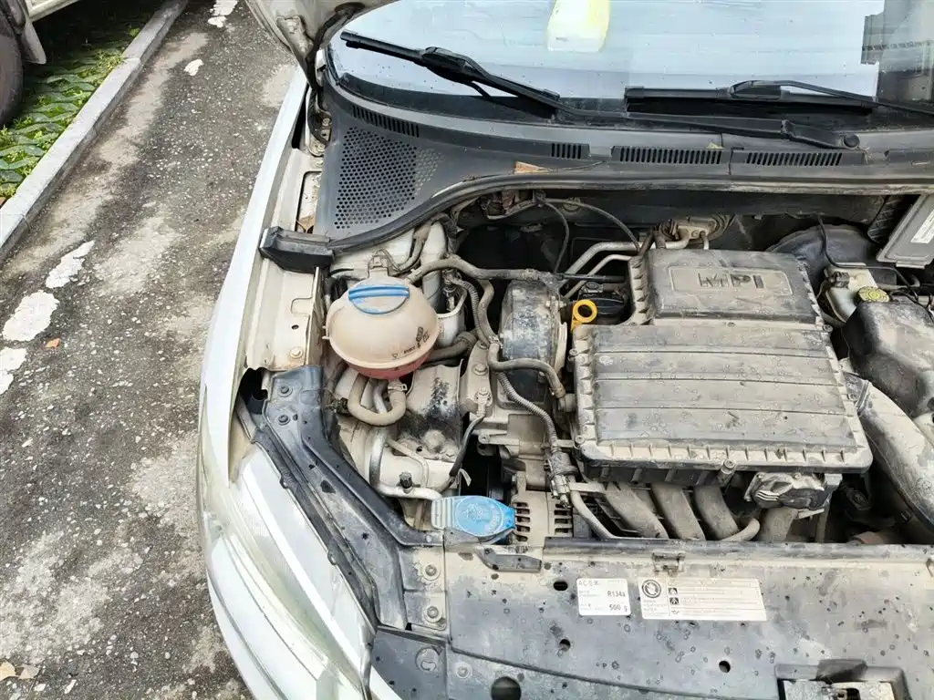 Volkswagen Santana 2013 1.4L Manual Trend Edition фото 23