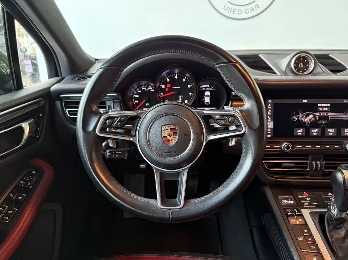 Porsche Macan 2018 Macan 2.0T фото 7