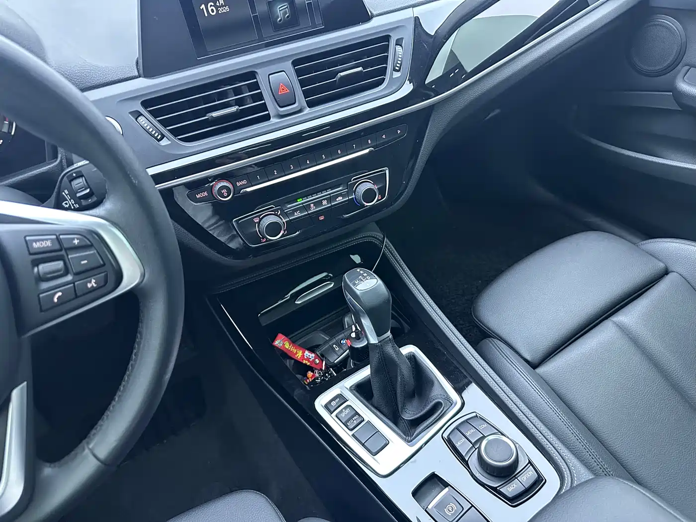 BMW 1 Series 2018 118i Sport Edition фото 14