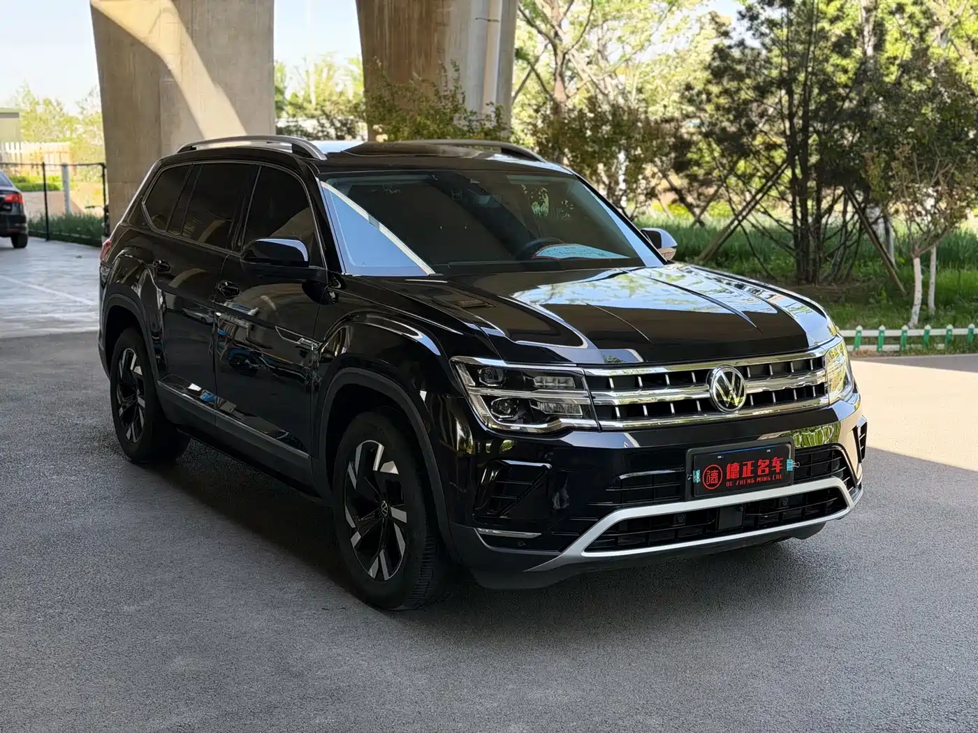 Volkswagen Teramont 2023 330TSI FWD Premium Luxury Edition фото 3
