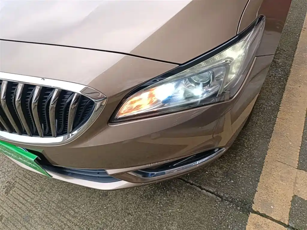 Buick Verano 2017 Sedan 20T DCT Elite фото 24