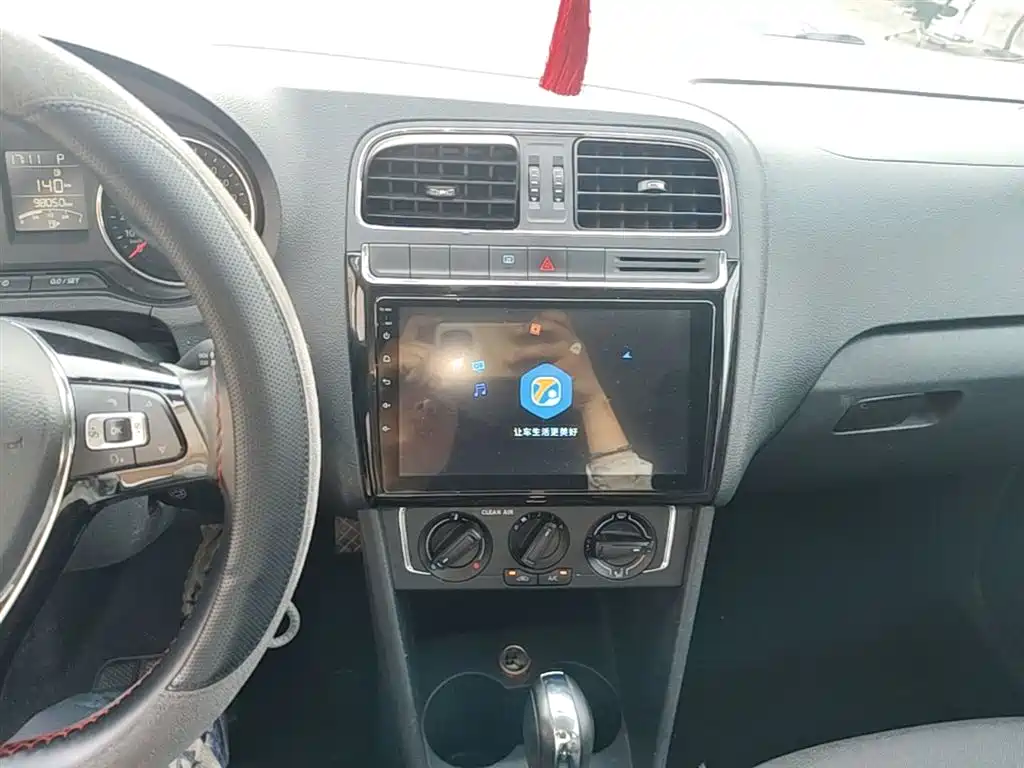 Volkswagen Polo 2016 1.6L Automatic Comfort фото 13