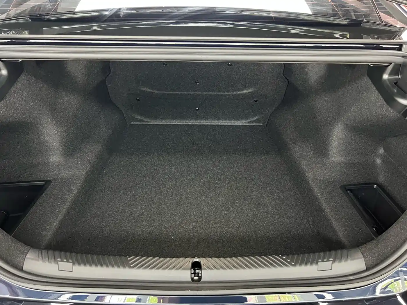 BMW 5 Series 2026 525Li M Sport Package фото 27