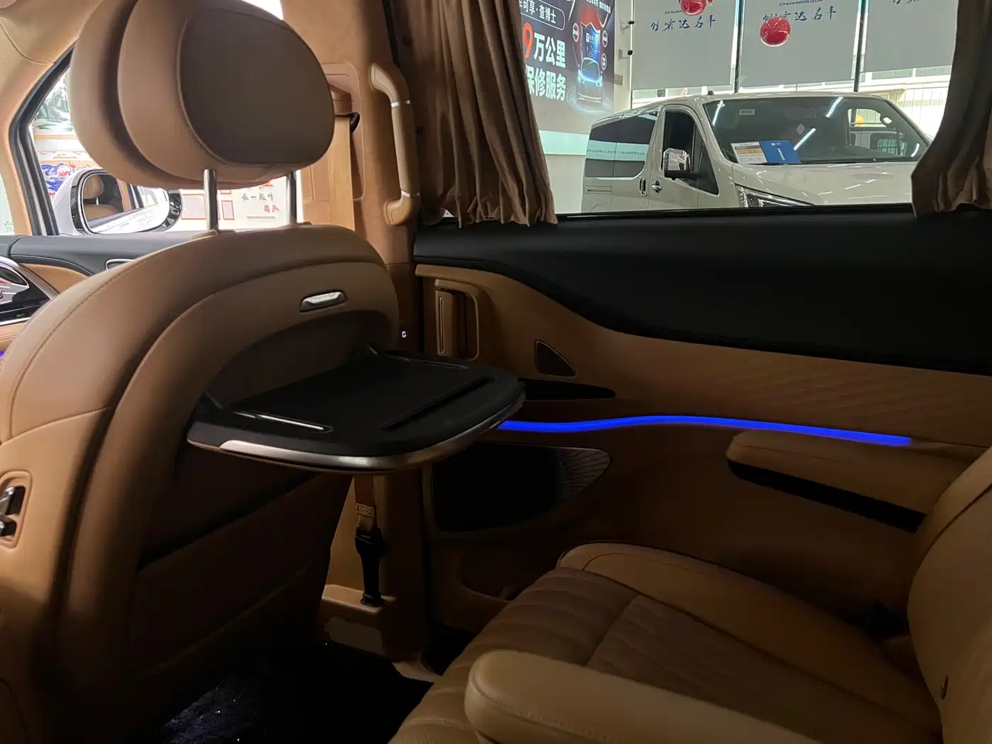 Voyah Auto Voyah Dreamer 2024 PHEV Extended Range Flagship Edition фото 20