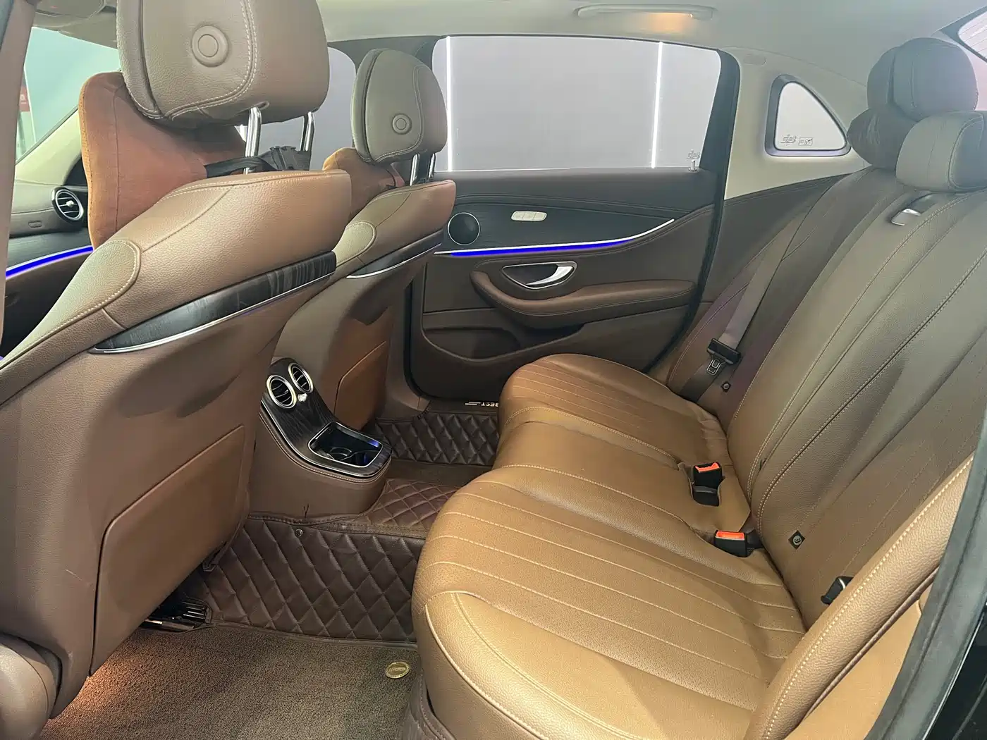Mercedes-Benz E-Class 2023 E 300 L Fashion фото 7