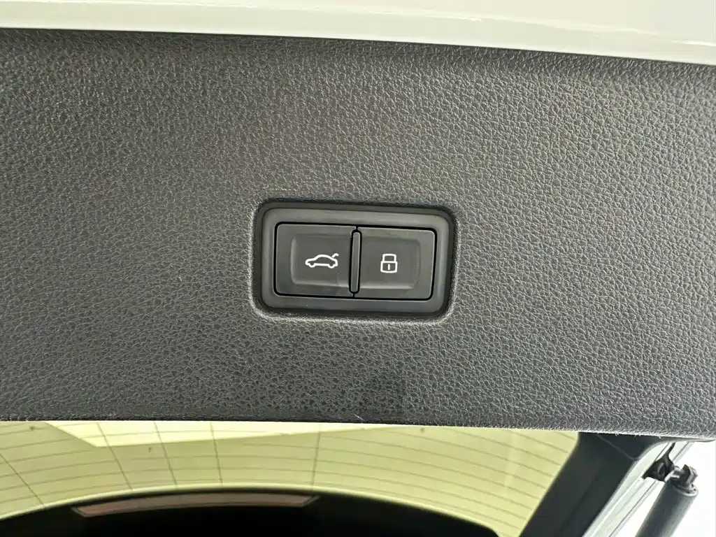 Audi Q8 2020 2019 45 TFSI Premium Dynamic