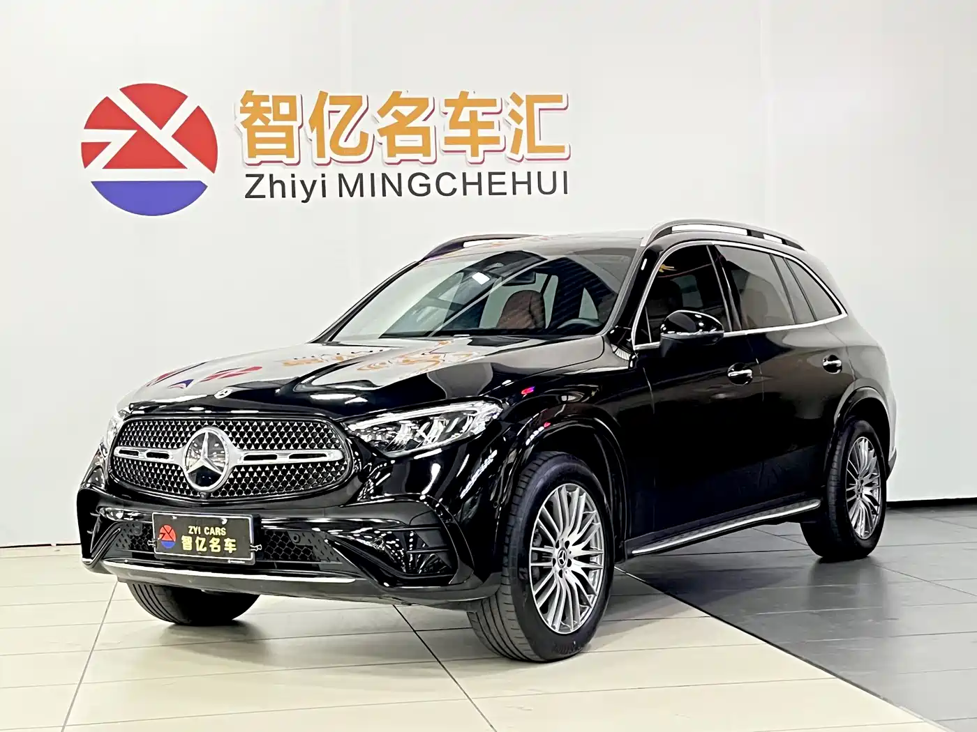 MERCEDES-BENZ GLC 2024