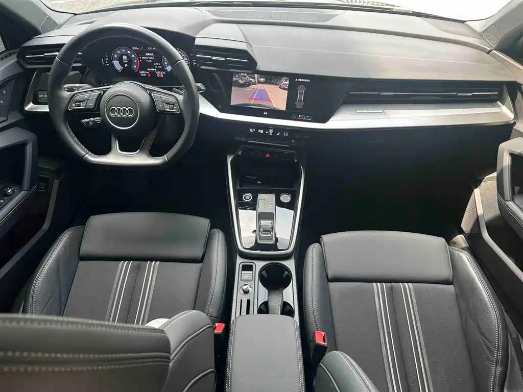 Audi A3 2024 Model A3L Limousine 35 TFSI Fashion Sport фото 9