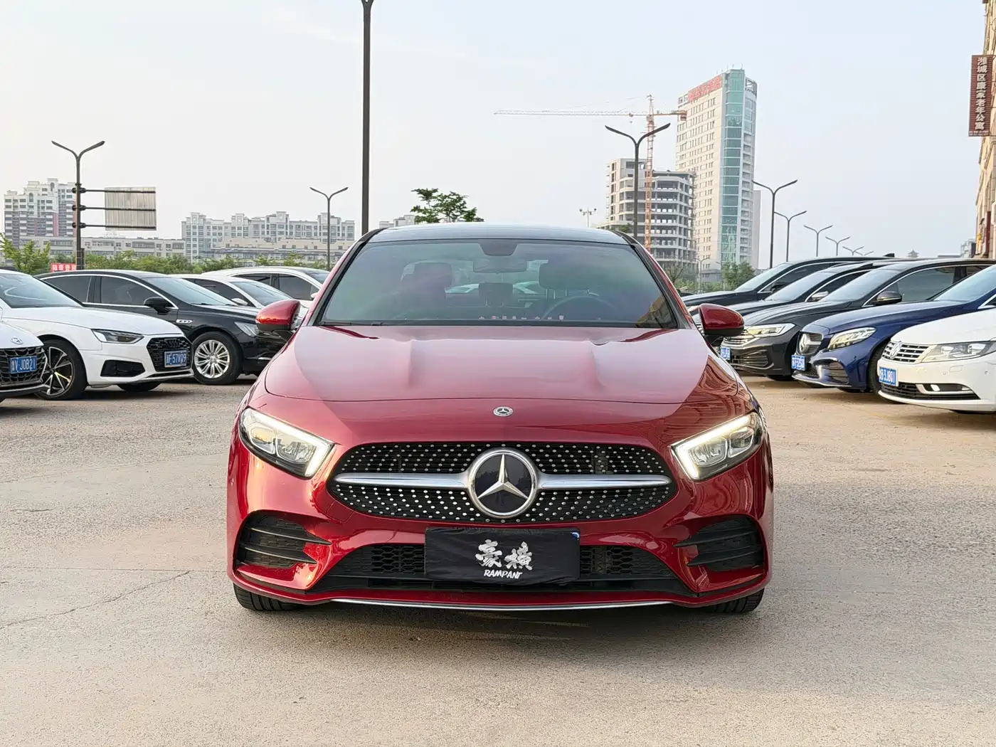 Mercedes-Benz A-Class 2020 Facelift A 200 L Sport Sedan Dynamic фото 2