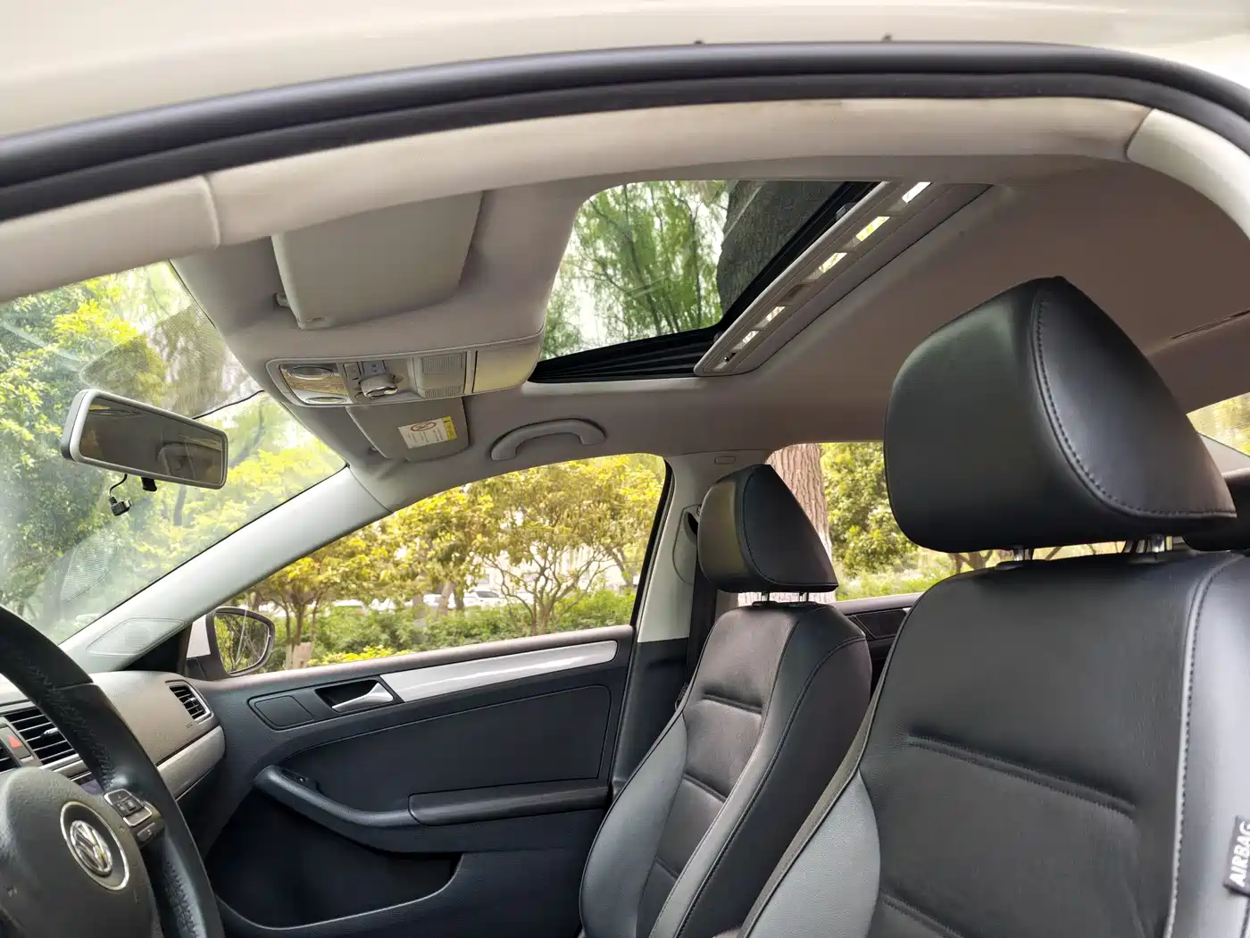 Volkswagen Sagitar 2014 Facelift 1.4TSI Automatic Luxury фото 9