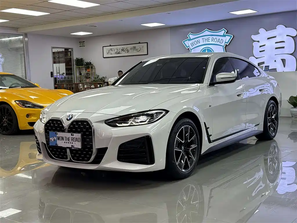BMW 4 Series 2023 425i Gran Coupe M Sport Package фото 8