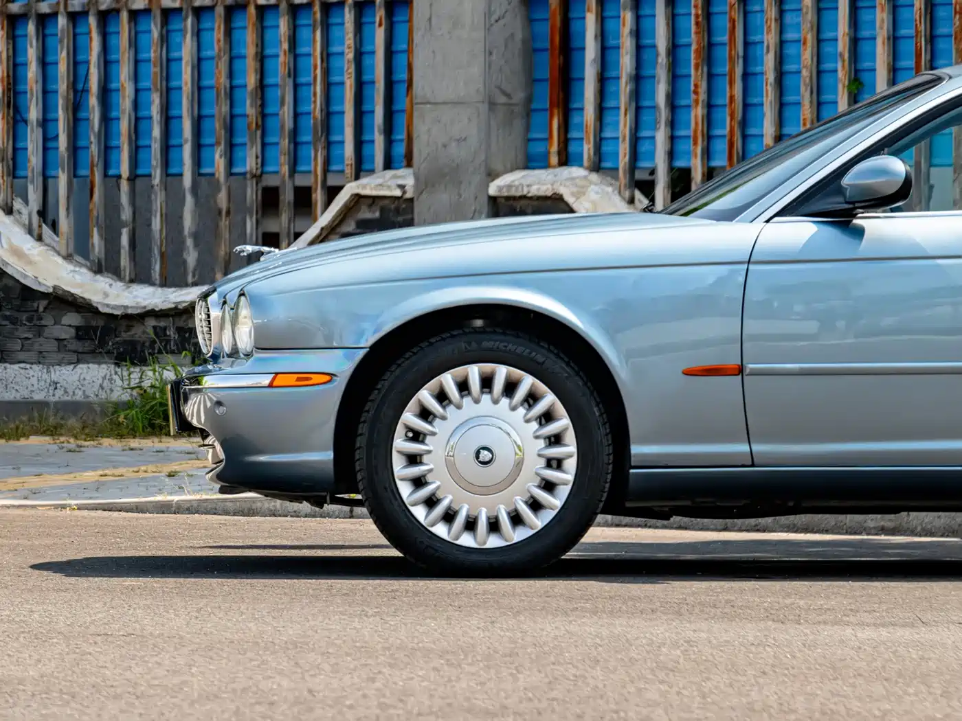 Фото 13 - Jaguar XJ