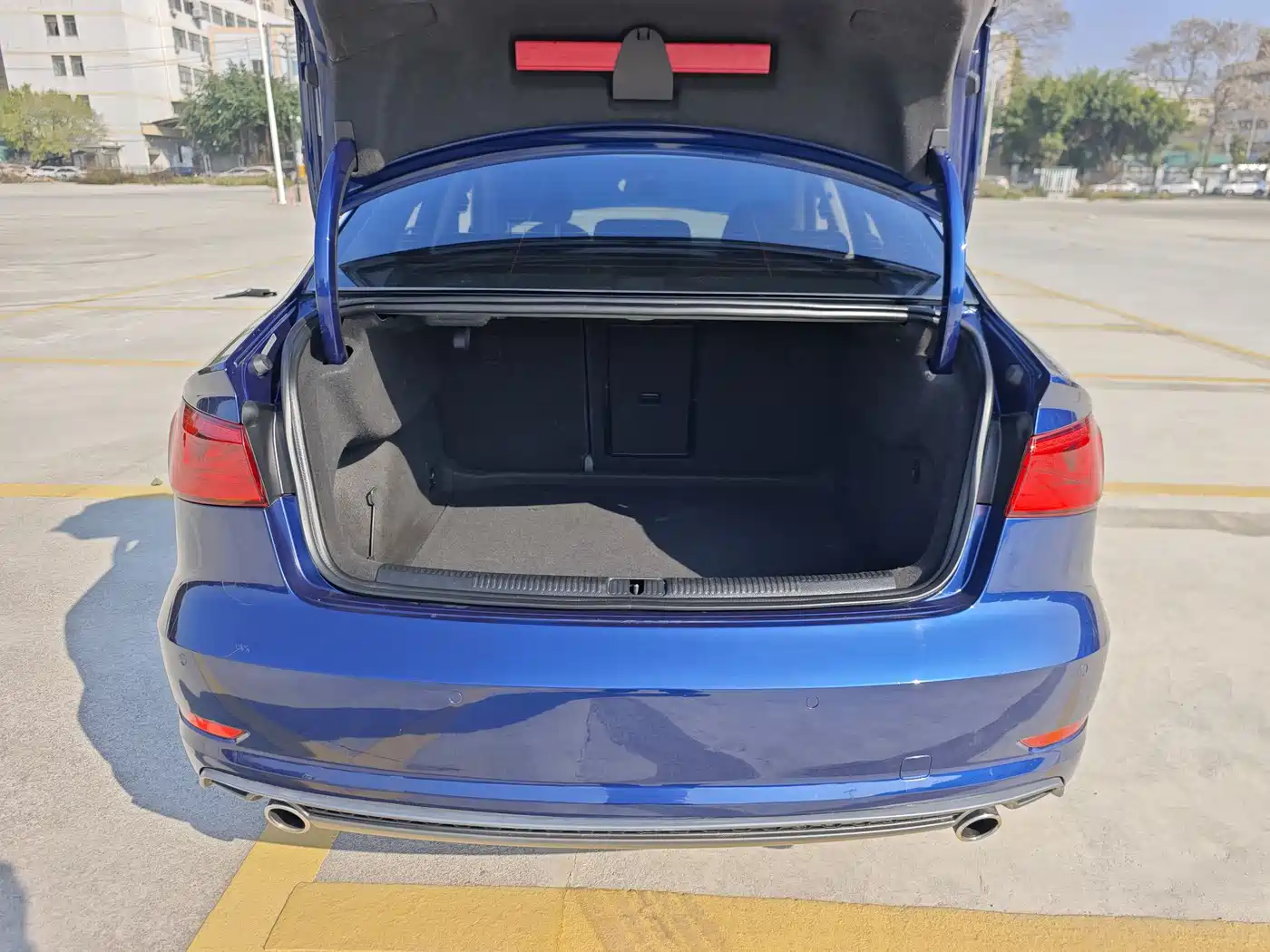Audi A3 (Import) 2015 Limousine 45 TFSI S line Luxury фото 27