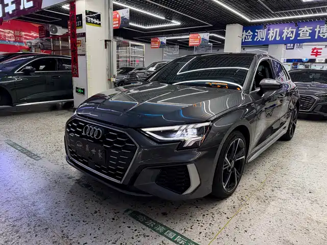 Audi A3 Рестайлинг, Sportback 35 TFSI, Стиль Спорт