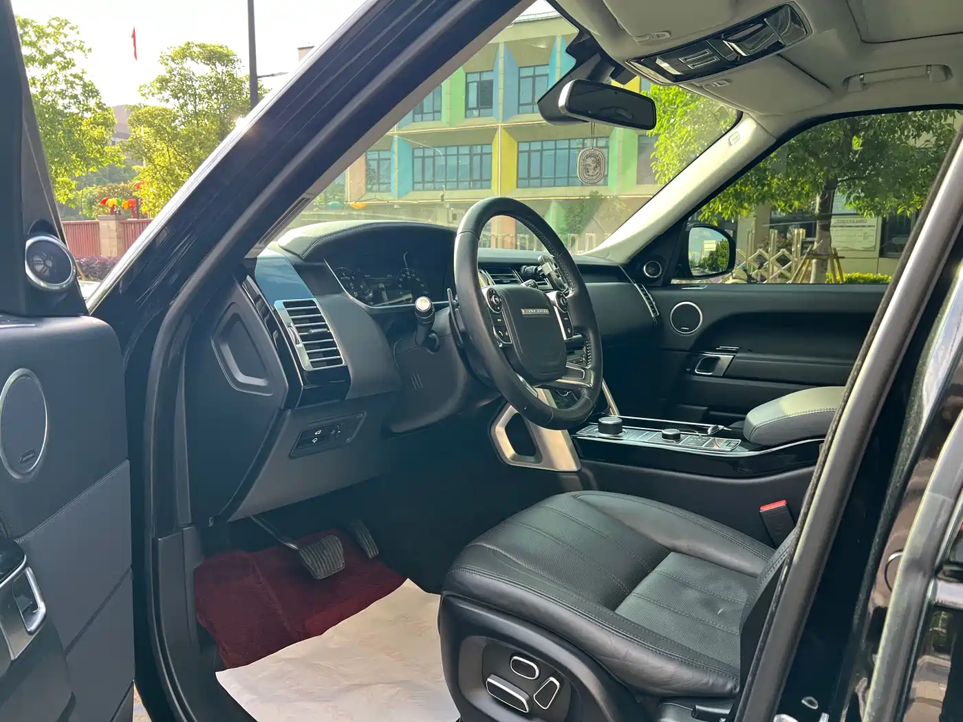 Land Rover Range Rover 2014 3.0 SC V6 Vogue фото 3