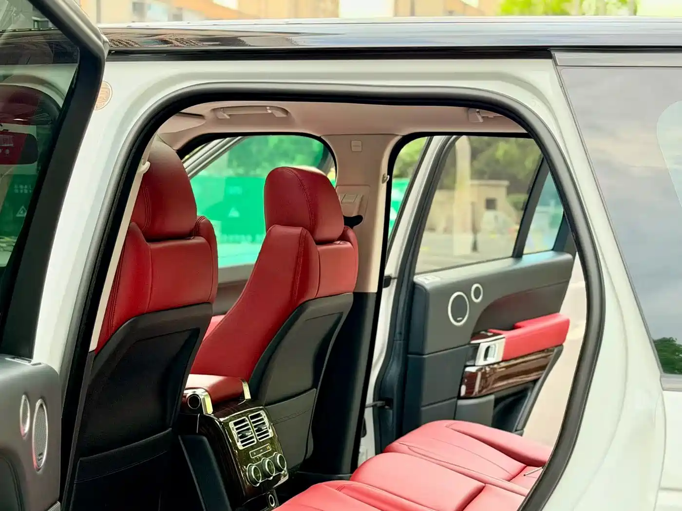Land Rover Range Rover 2015 3.0 TDV6 Vogue фото 6