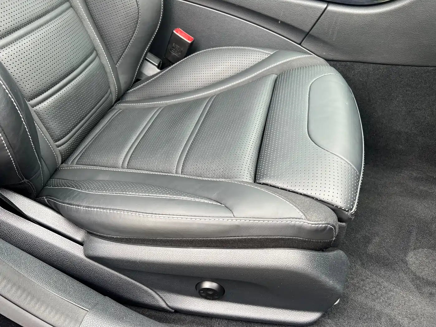 Mercedes-Benz C-Class AMG 2015 AMG C 63 фото 10