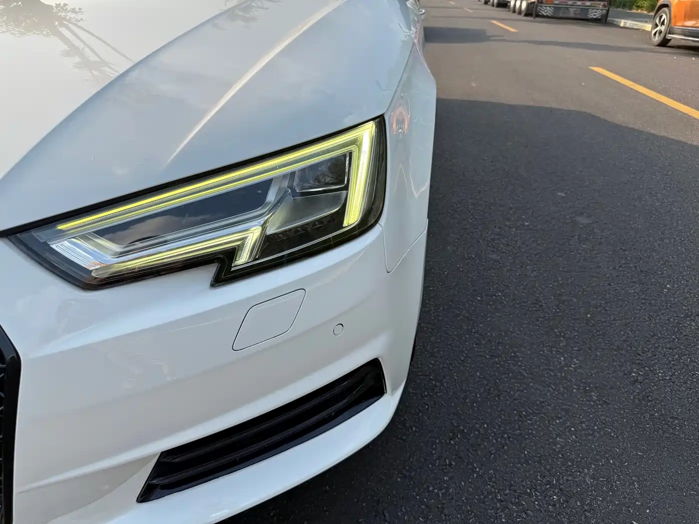 Фото 6 - Audi A4L