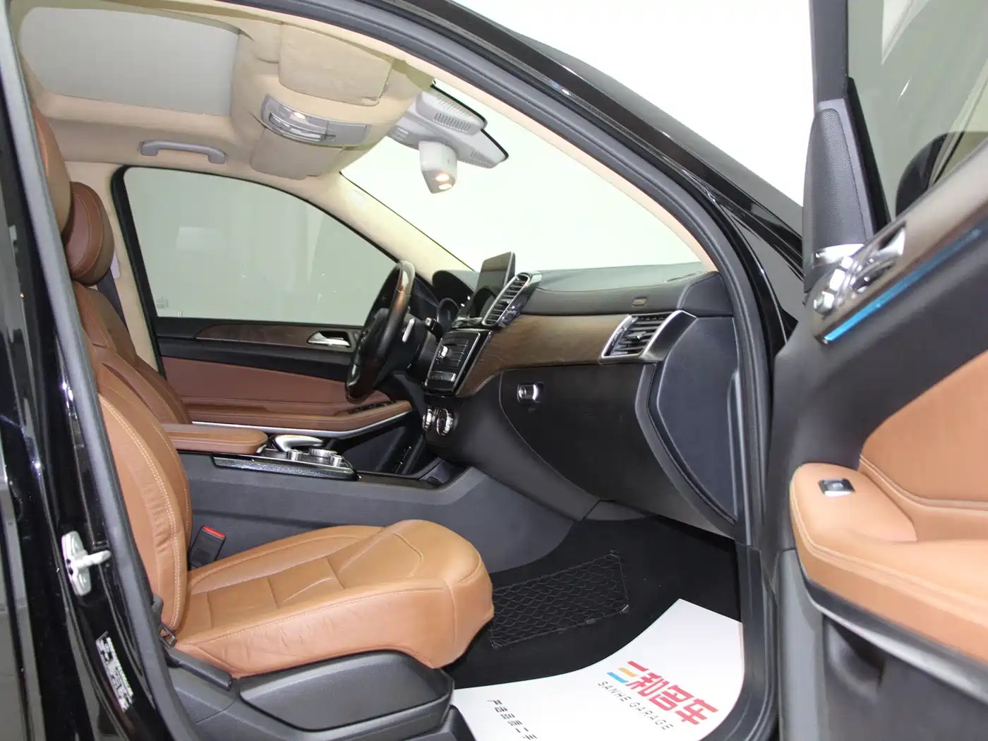 Mercedes-Benz GLS 2016 GLS 500 4MATIC фото 11